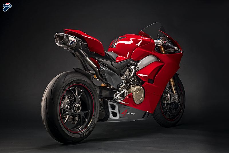 Ducati Panigale V4 R - The Sound of Excellence 